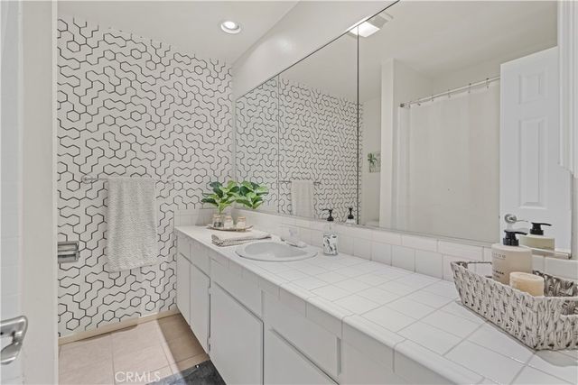 7338 Marina Pacifica N, Long Beach, CA 90803