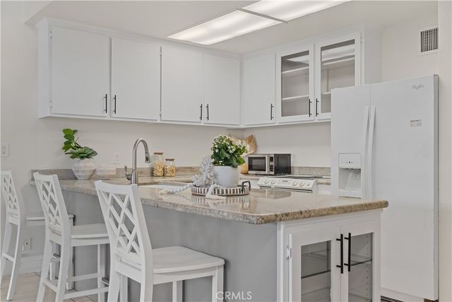 7338 Marina Pacifica N, Long Beach, CA 90803