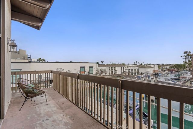 7338 Marina Pacifica N, Long Beach, CA 90803