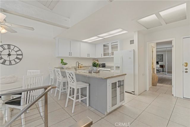 7338 Marina Pacifica N, Long Beach, CA 90803