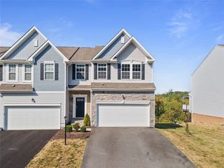 2109 Canterbury Dr, North Fayette, PA 15126