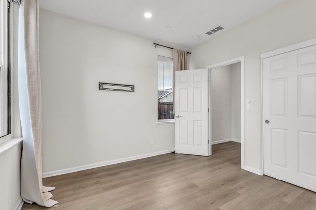 10501 Tavoras Ct, Elk Grove, CA 95757