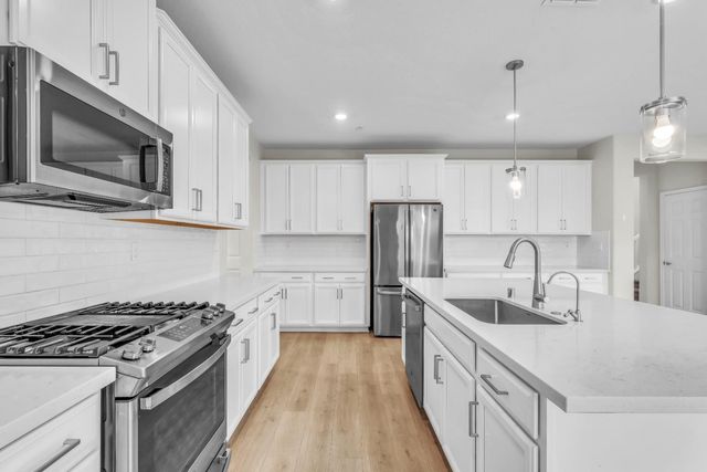 10501 Tavoras Ct, Elk Grove, CA 95757