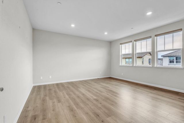 10501 Tavoras Ct, Elk Grove, CA 95757