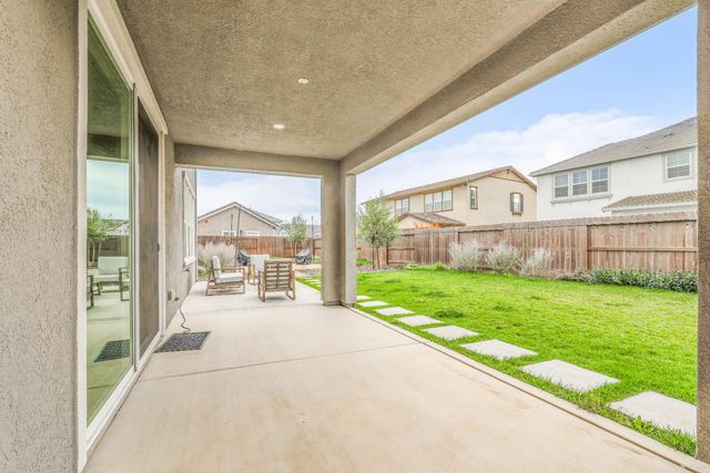 10501 Tavoras Ct, Elk Grove, CA 95757