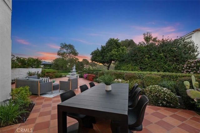 2 MIRADOR, Irvine, CA 92612