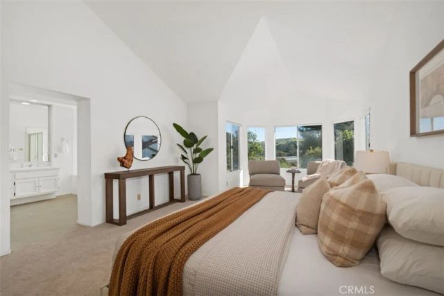 2 MIRADOR, Irvine, CA 92612