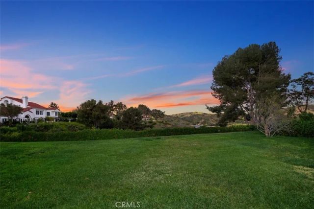 2 MIRADOR, Irvine, CA 92612