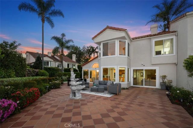 2 MIRADOR, Irvine, CA 92612