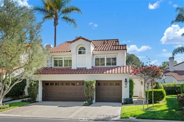 2 MIRADOR, Irvine, CA 92612