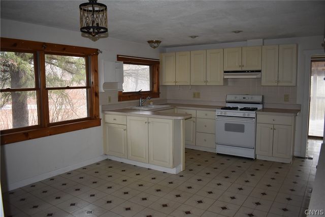 3024 State Route 215, Cortlandville, NY 13045