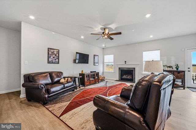 130 PONTOON DR, Felton, DE 19943