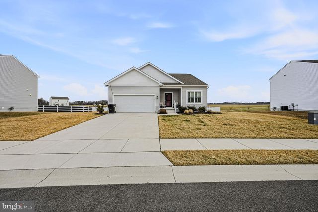 130 PONTOON DR, Felton, DE 19943