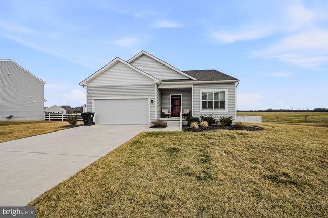 130 PONTOON DR, Felton, DE 19943