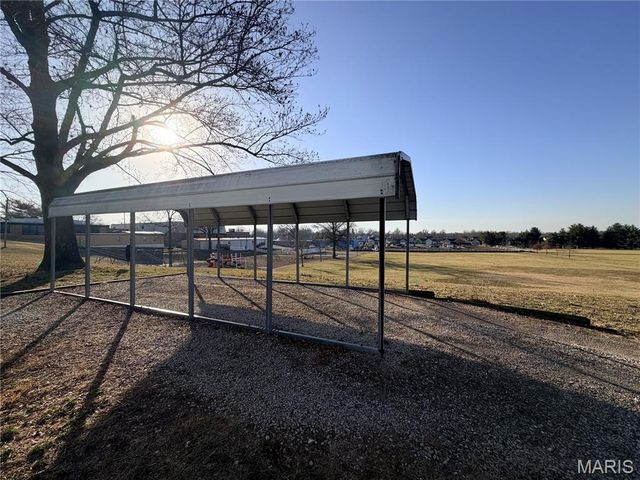 2020 Lebanon Avenue, Belleville, IL 62221