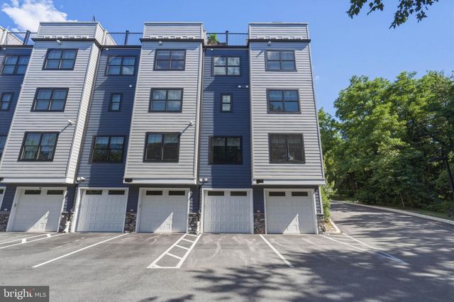 2001 HYVIEW TER, Fort Washington, PA 19034