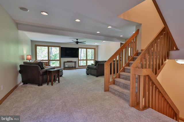 2159 QUARRY RD, Coopersburg, PA 18036