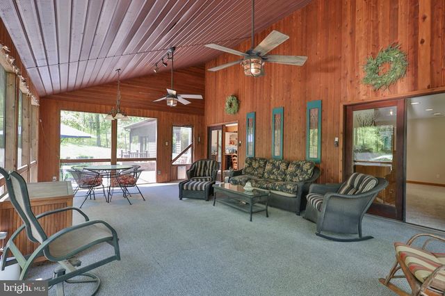 2159 QUARRY RD, Coopersburg, PA 18036