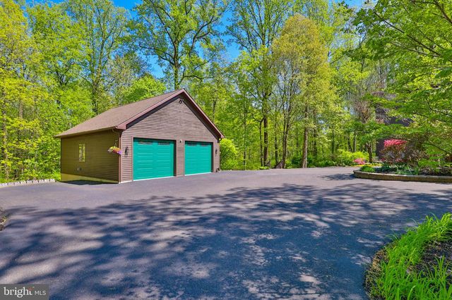 2159 QUARRY RD, Coopersburg, PA 18036