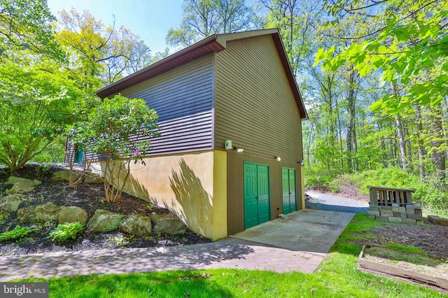 2159 QUARRY RD, Coopersburg, PA 18036