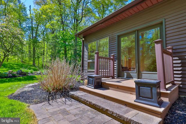 2159 QUARRY RD, Coopersburg, PA 18036