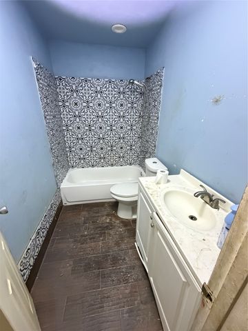 2408 Skylark Drive, Arlington, TX 76010