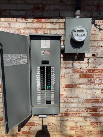 2408 Skylark Drive, Arlington, TX 76010