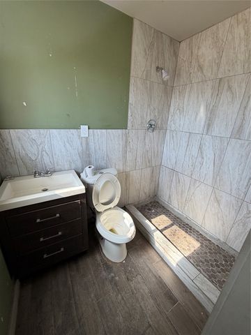 2408 Skylark Drive, Arlington, TX 76010