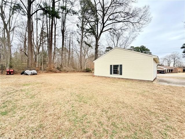 672 Turlington RD, Suffolk, VA 23434