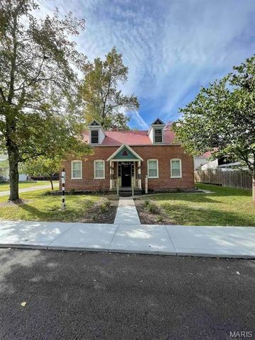 606 Washington Street, Hermann, MO 65041