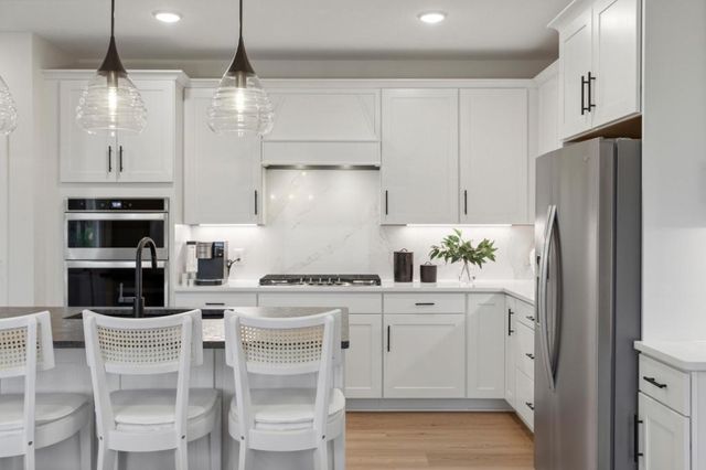 4602 Island Park Bay, Woodbury, MN 55129