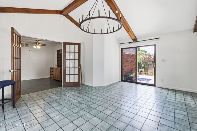 6502 Cady Dr, Louisville, KY 40258