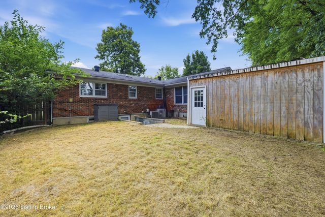 6502 Cady Dr, Louisville, KY 40258