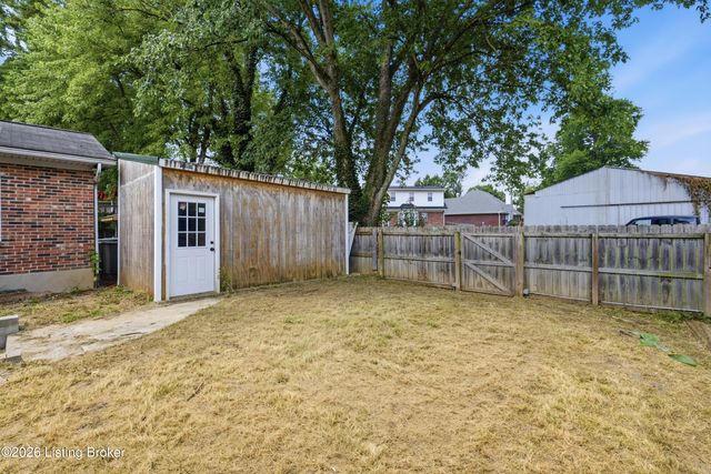 6502 Cady Dr, Louisville, KY 40258