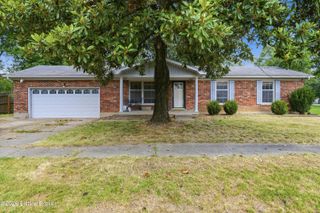 6502 Cady Dr, Louisville, KY 40258
