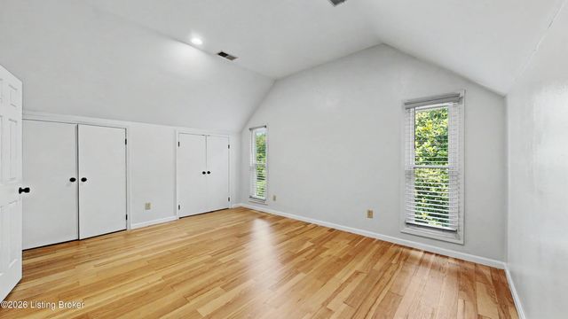 10704 High Grove Pl, Louisville, KY 40223