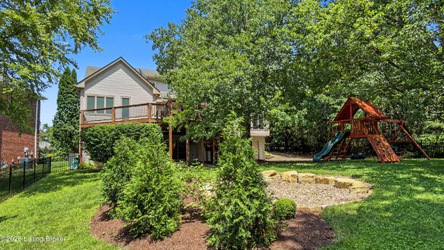 10704 High Grove Pl, Louisville, KY 40223