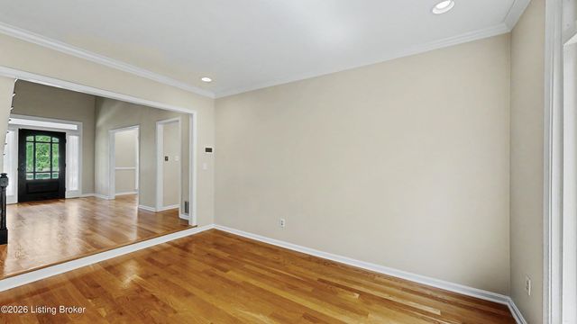 10704 High Grove Pl, Louisville, KY 40223