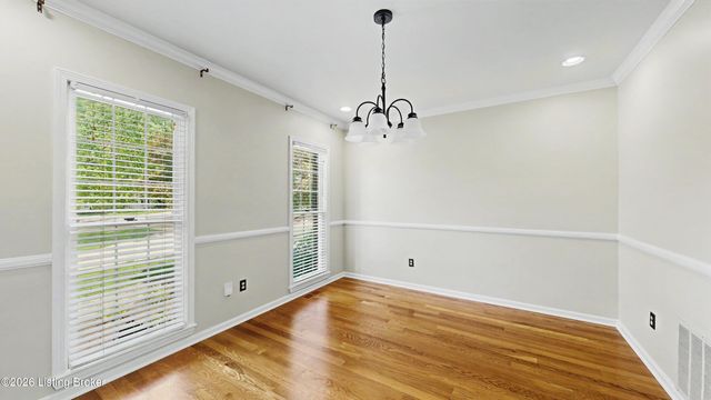 10704 High Grove Pl, Louisville, KY 40223