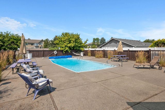 23009 E Colt Ln, Liberty Lake, WA 99019