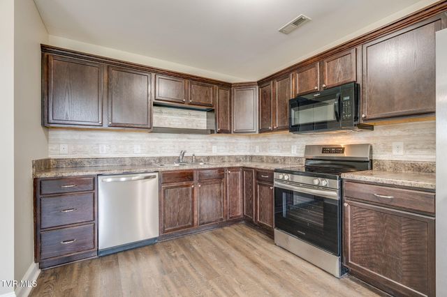 176 & 178 Miss Maude Patton Lane, Jonesborough, TN 37659