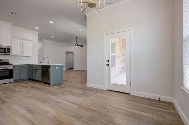 2155 Hux Drive, Blanchard, OK 73010