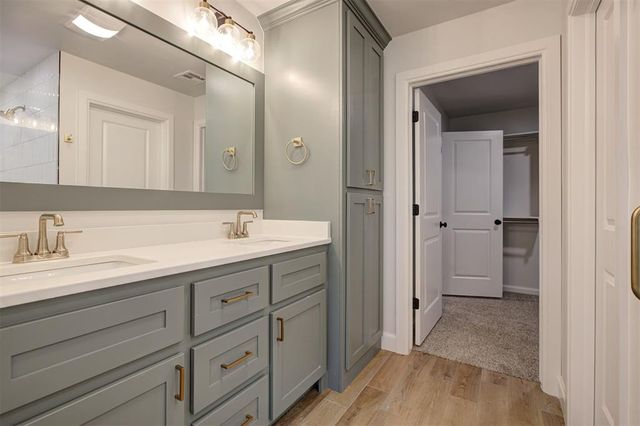 2155 Hux Drive, Blanchard, OK 73010