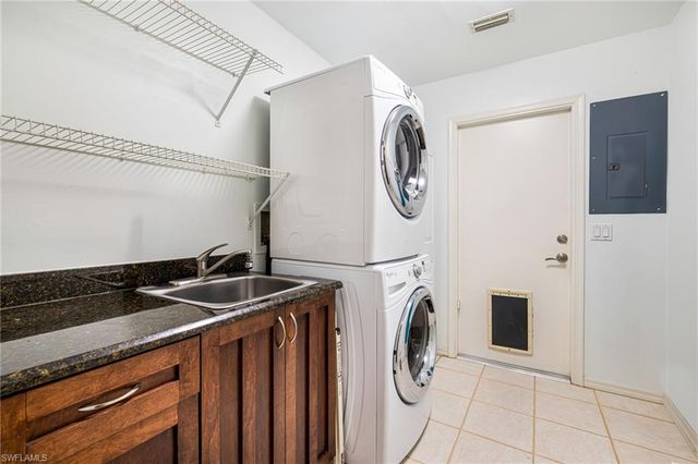 6037 Birnam Wood LN, Fort Myers, FL 33908