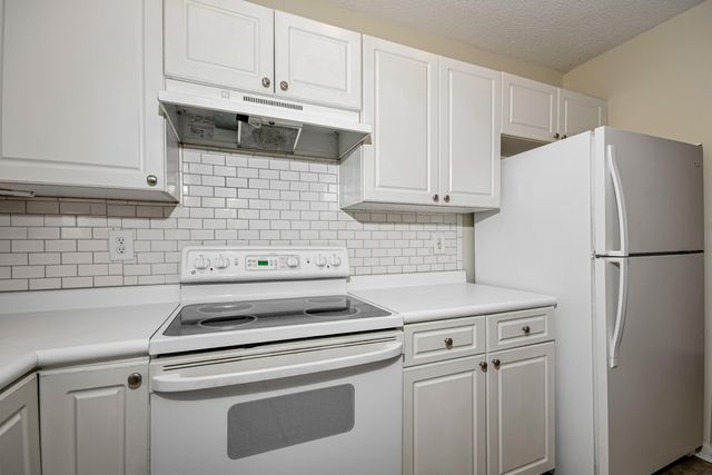 2161 Kings Gate Lane, Mount Pleasant, SC 29466