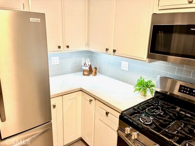 5946 Crow Court, San Diego, CA 92120