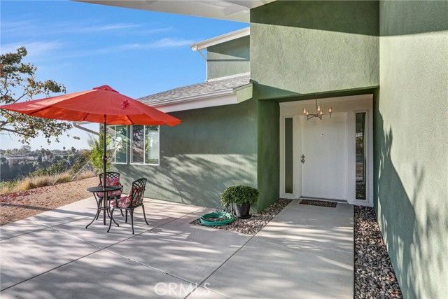 5946 Crow Court, San Diego, CA 92120