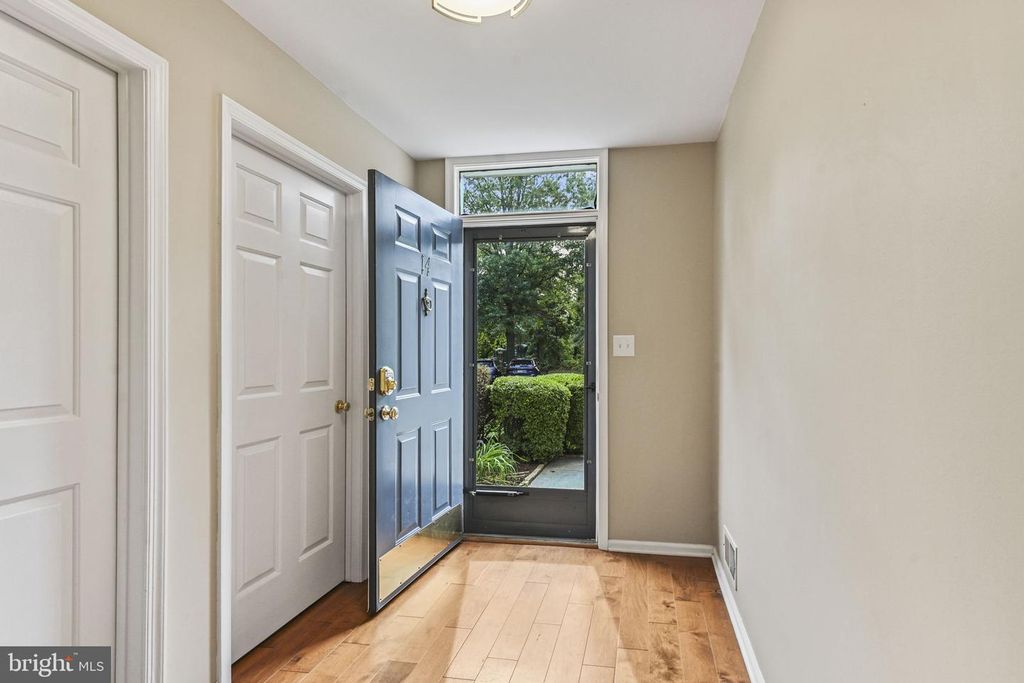 14 HILTON CT, Pennington, NJ 08534 — photo 5