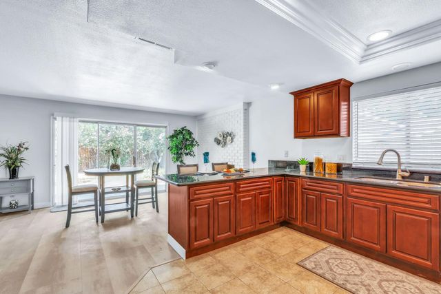 7640 Tattershall Way, Sacramento, CA 95823