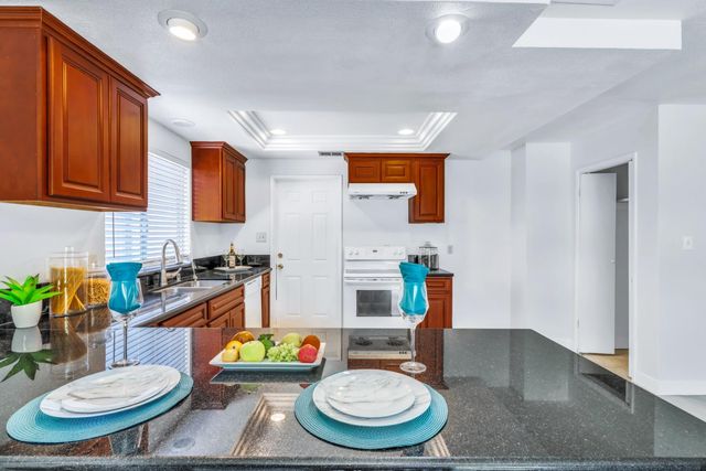 7640 Tattershall Way, Sacramento, CA 95823
